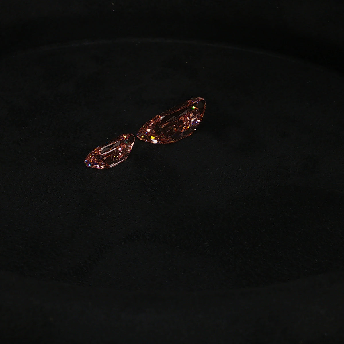 Love Chosen — 3.09 ct + 8.51 ct Fancy Vivid Pink Criss-Cut Diamond Pair