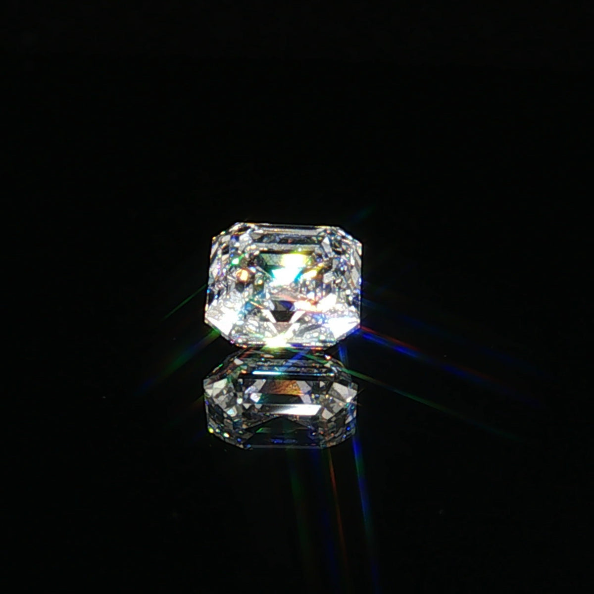 3.04 ct Lab-Grown Asscher/Square Emerald D VS 2