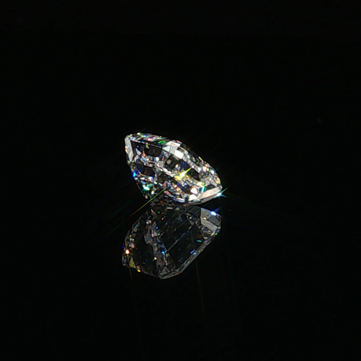 3.04 ct Lab-Grown Asscher/Square Emerald D VS 2