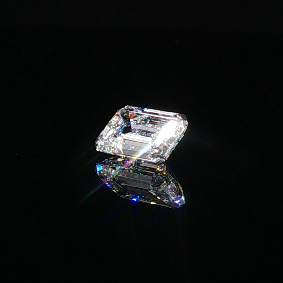 3.09 ct Lab-Grown Emerald E VVS 2