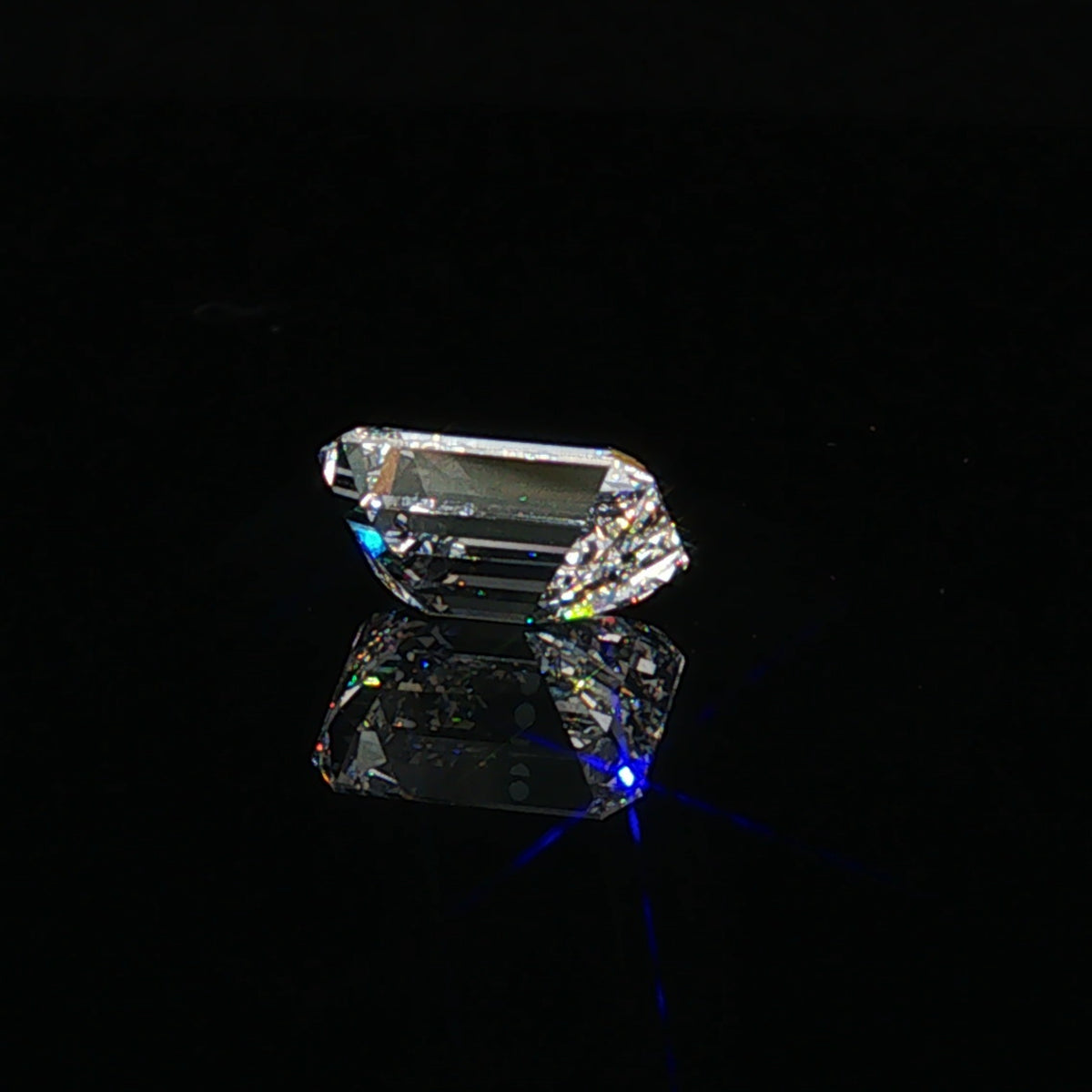 3.09 ct Lab-Grown Emerald E VVS 2