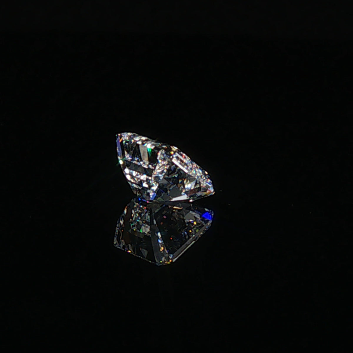 3.09 ct Lab-Grown Emerald E VVS 2