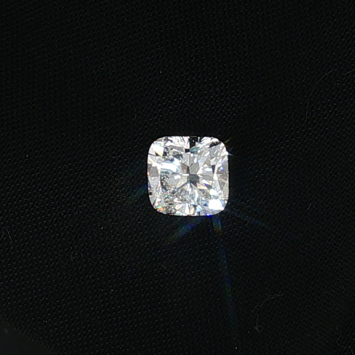 3 ct Lab-Grown Square Cushion Modified Brilliant E VS 2