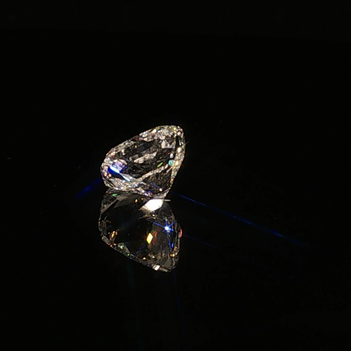 3 ct Lab-Grown Square Cushion Modified Brilliant E VS 2