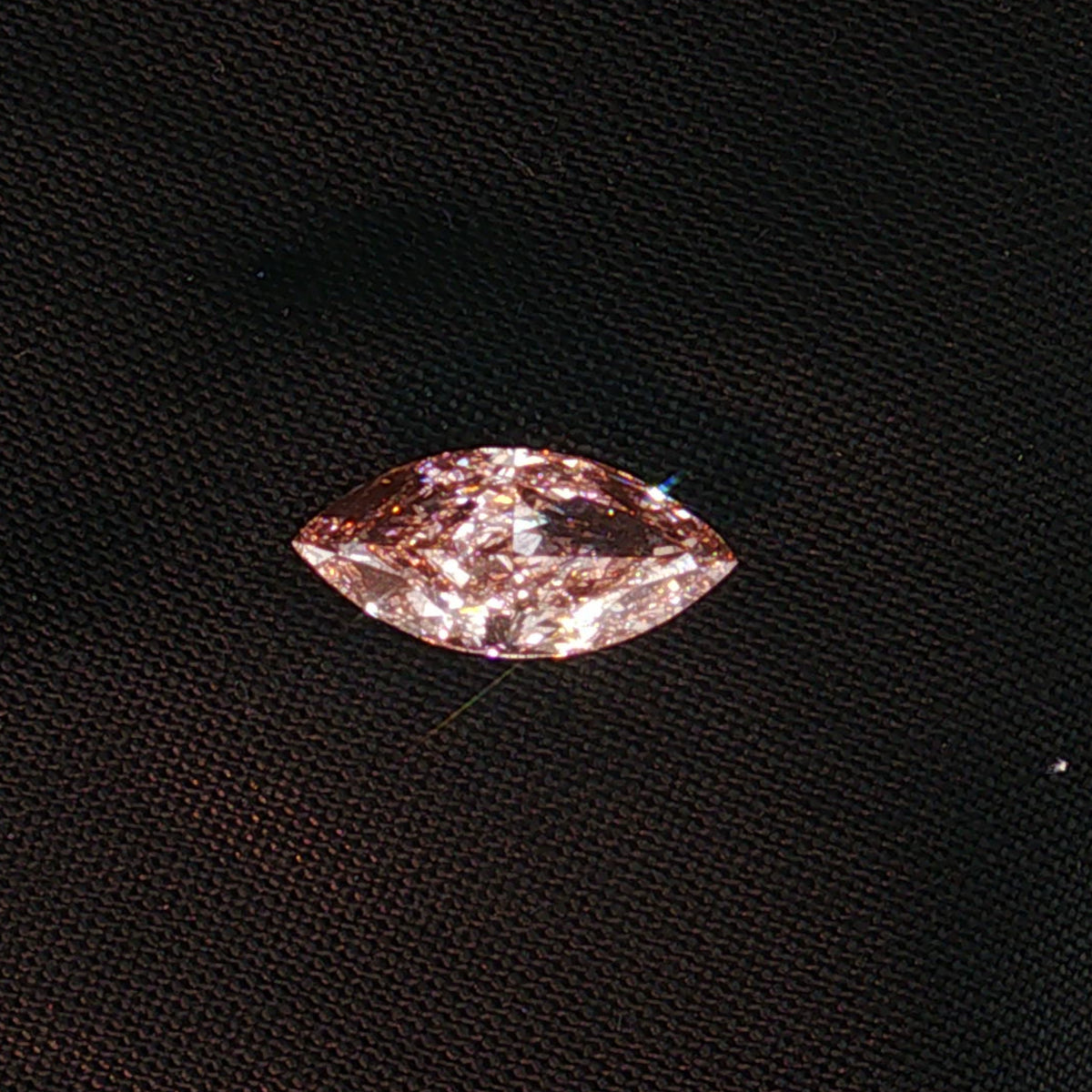 2.4 ct Lab-Grown PINK Marquis Fancy Intense Pink VS 1
