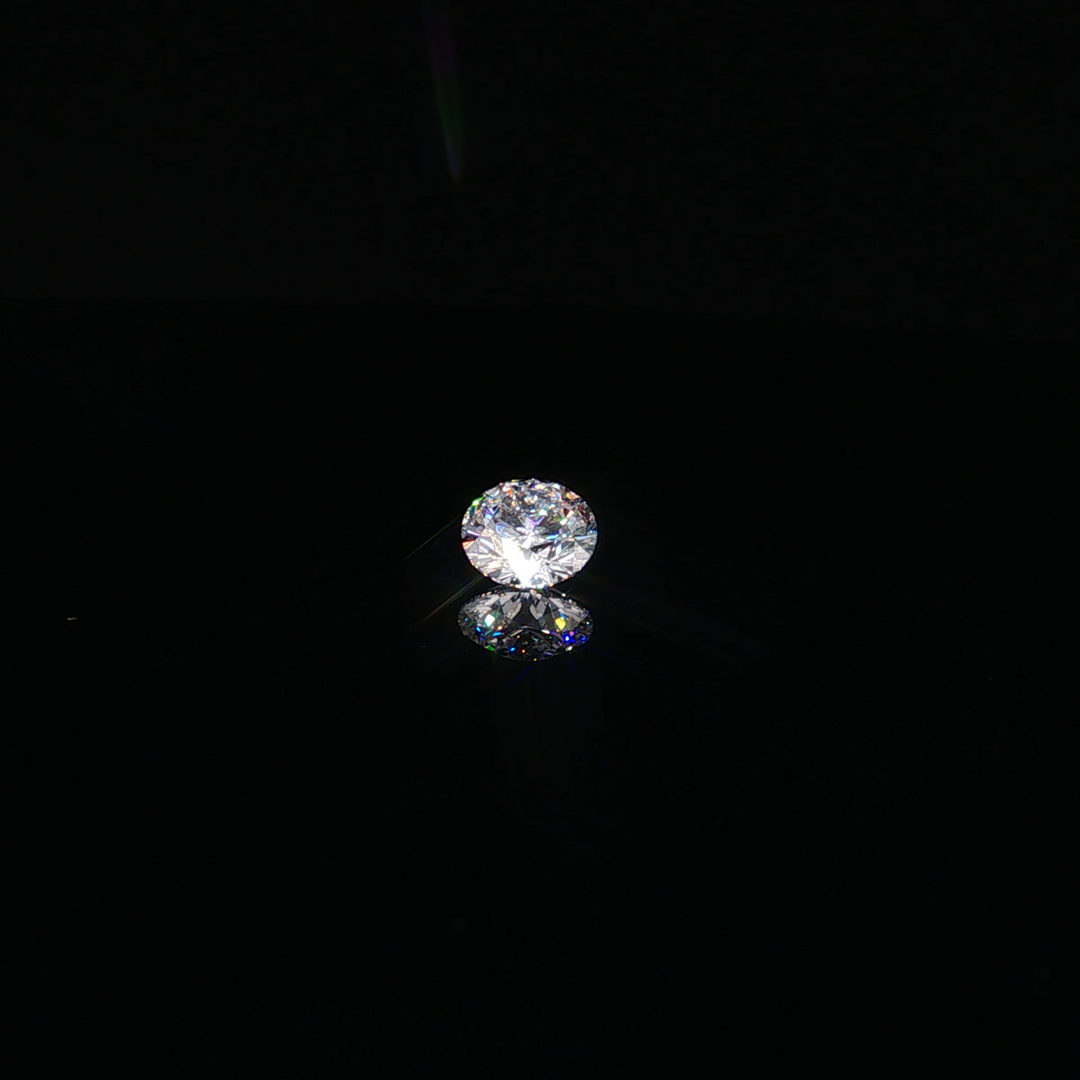 1.5 ct Lab-Grown Round Brilliant E VVS 2