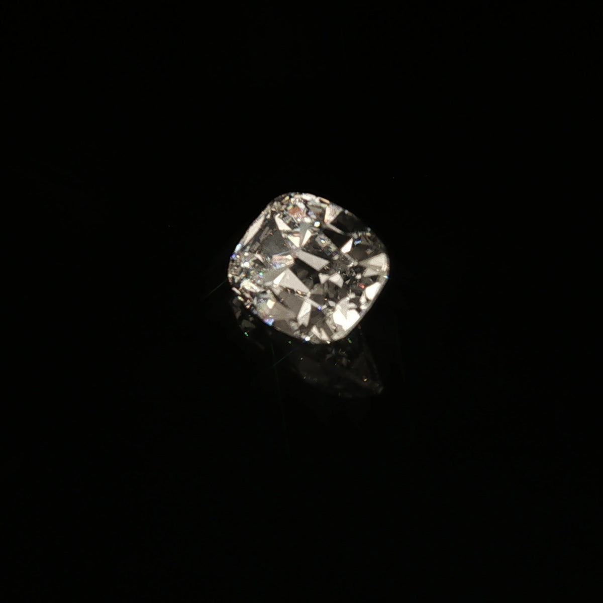 4.3 ct Lab-Grown Old Mine Elongated Cushion E VVS 2