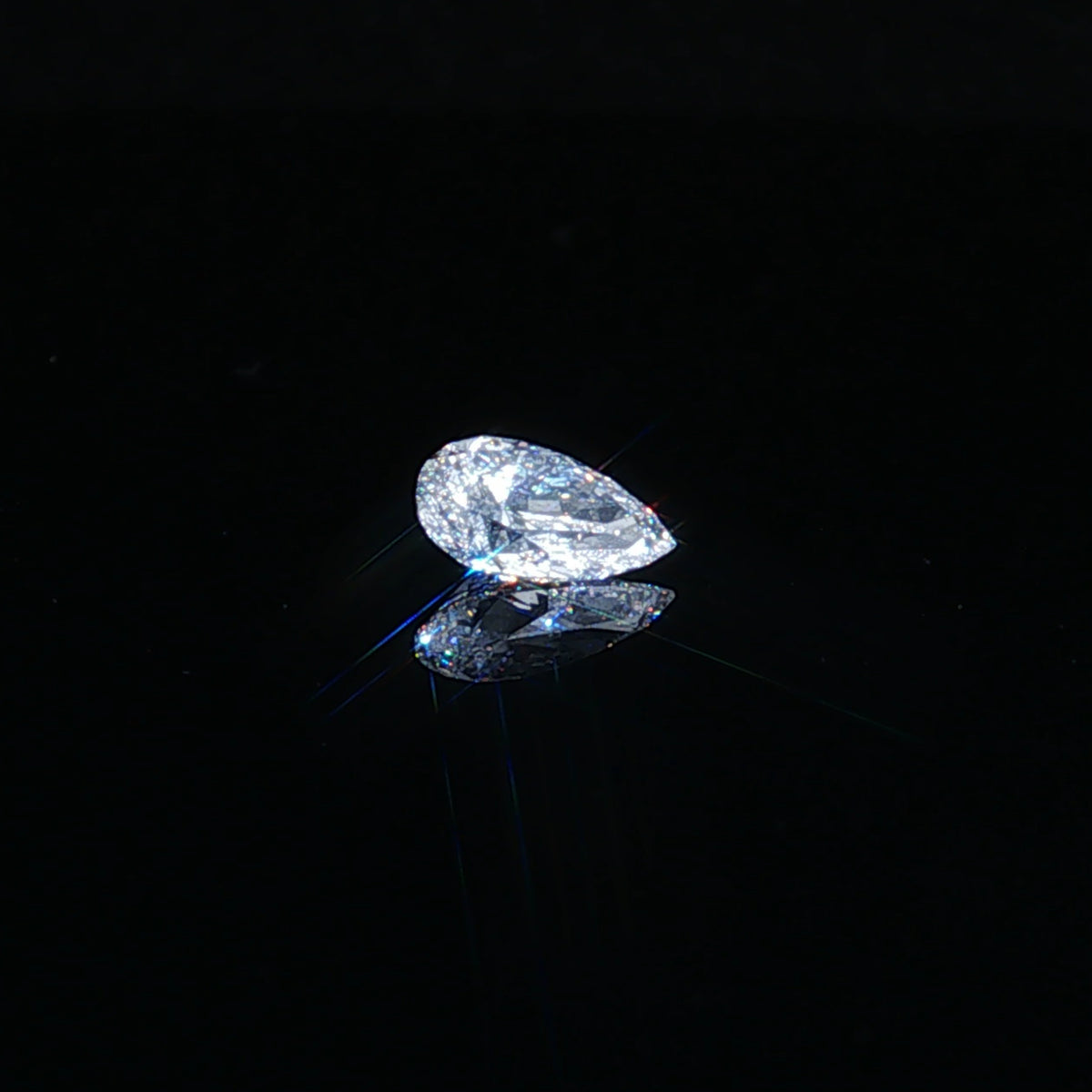 1.03 ct Lab-Grown Pear Brilliant E VVS 2
