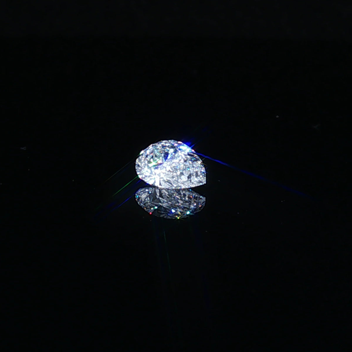 1.03 ct Lab-Grown Pear Brilliant E VVS 2
