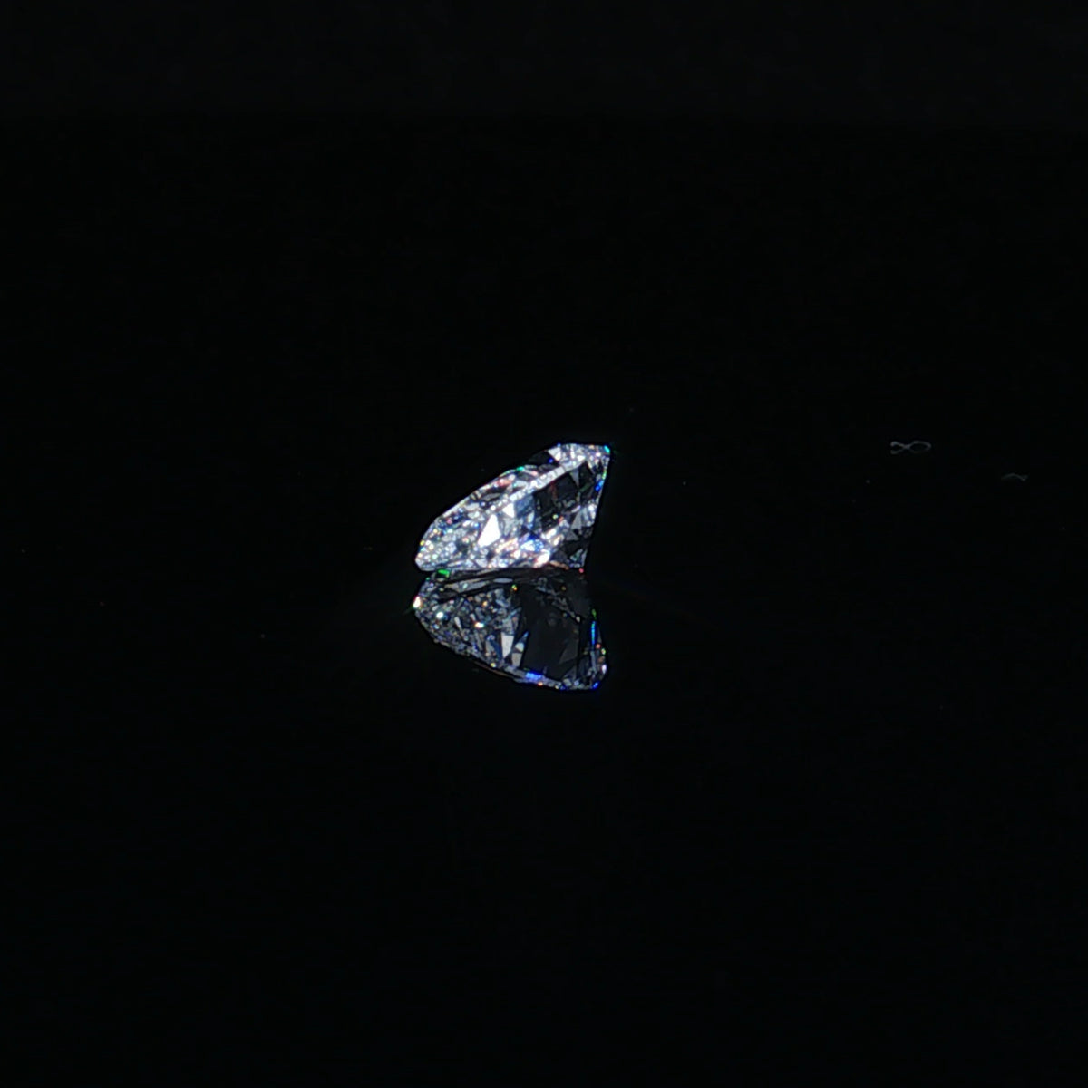 1.03 ct Lab-Grown Pear Brilliant E VVS 2