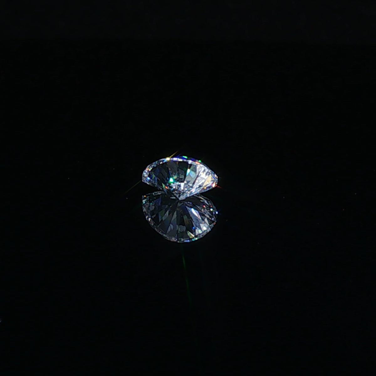 1.03 ct Lab-Grown Pear Brilliant E VVS 2