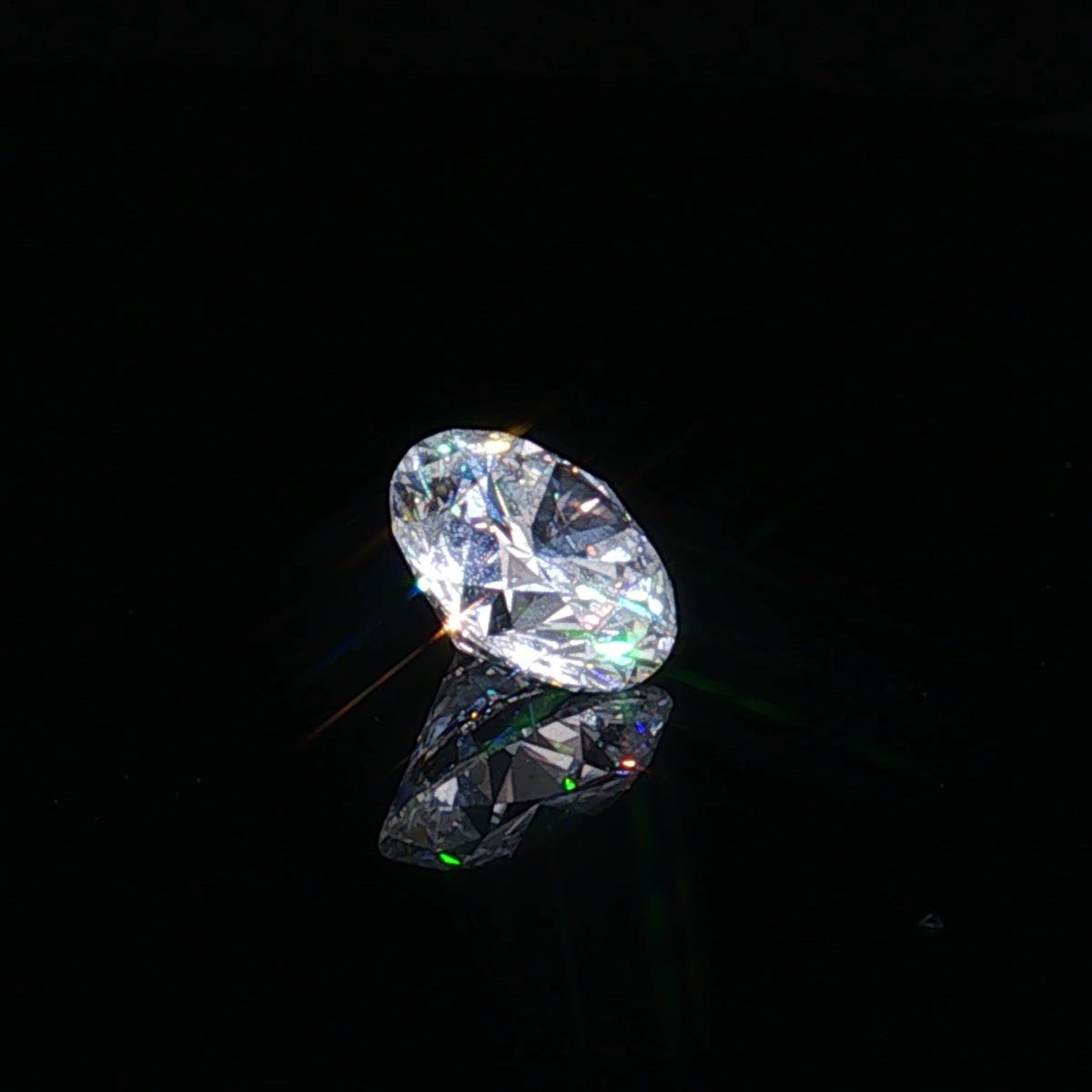 3.1 ct Lab-Grown Round Brilliant E VVS 2