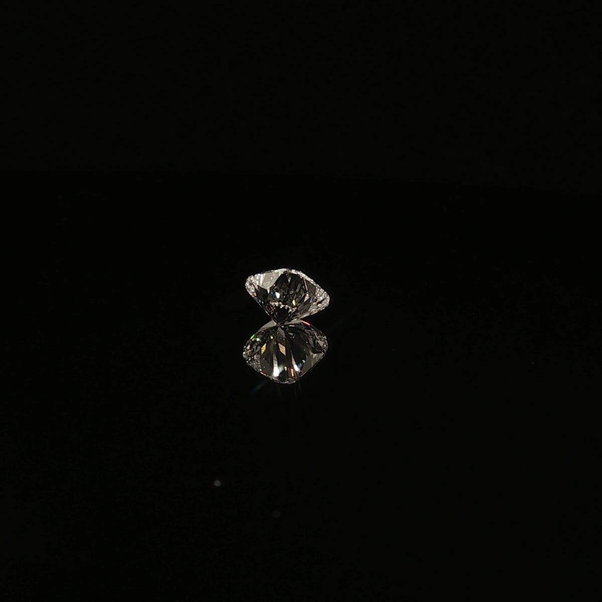 2 ct Lab-Grown Square Cushion Modified Brilliant E VS1