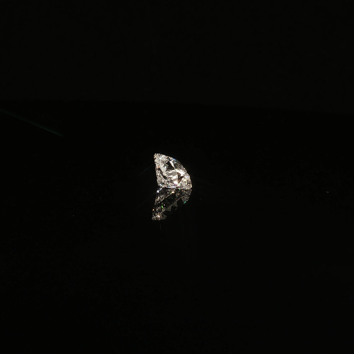 2 ct Lab-Grown Square Cushion Modified Brilliant E VS1