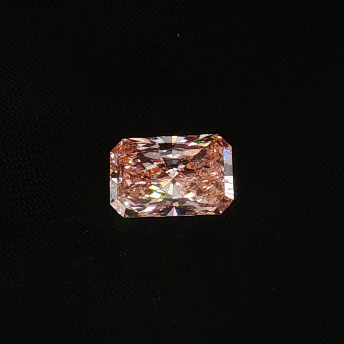 3.11 ct Lab-Grown Cut cornered rectangular modified brilliant Fancy Vivid Pink VVS 2