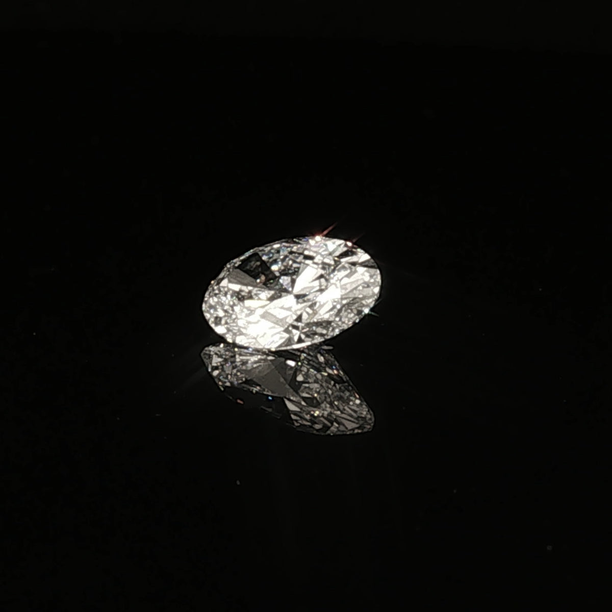 2.02 ct Lab-Grown Oval E VVS 2