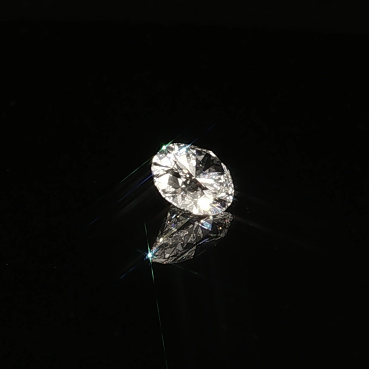 2.02 ct Lab-Grown Oval E VVS 2