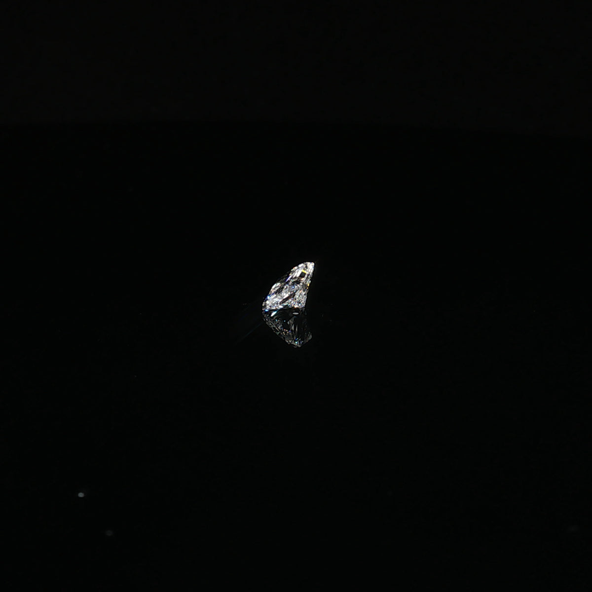 1.1 ct Lab-Grown Cut cornered rectangular modified brilliant E VVS 2