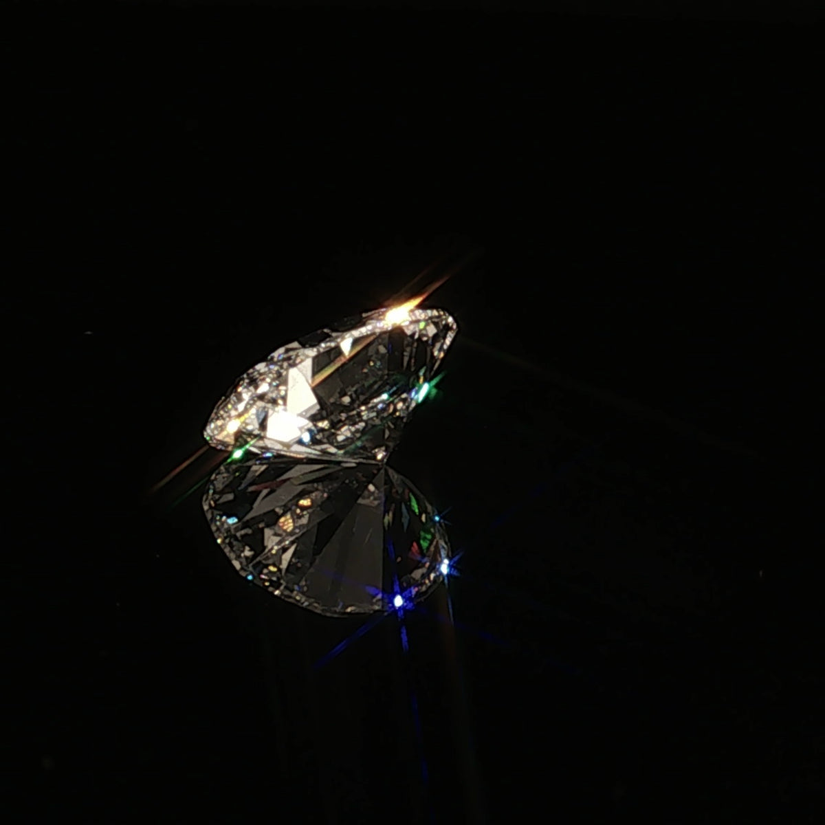 3.05 ct Lab-Grown Oval Brilliant D VS 1