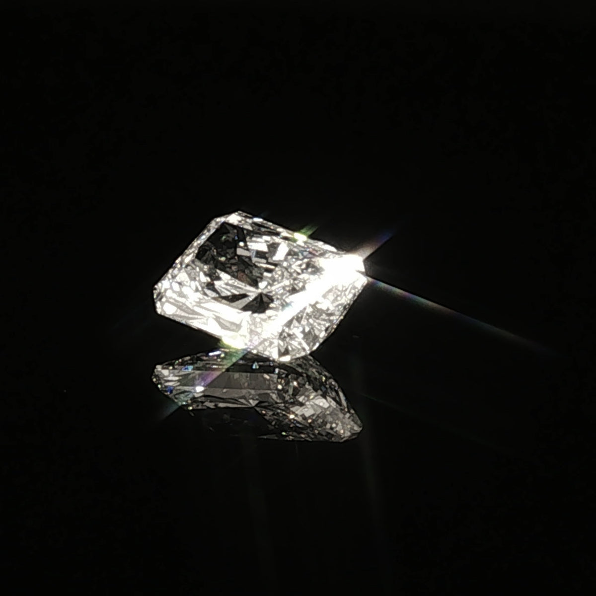 3.10 ct Lab-Grown Cut-Cornered Rectangular Modified Brilliant G VVS2