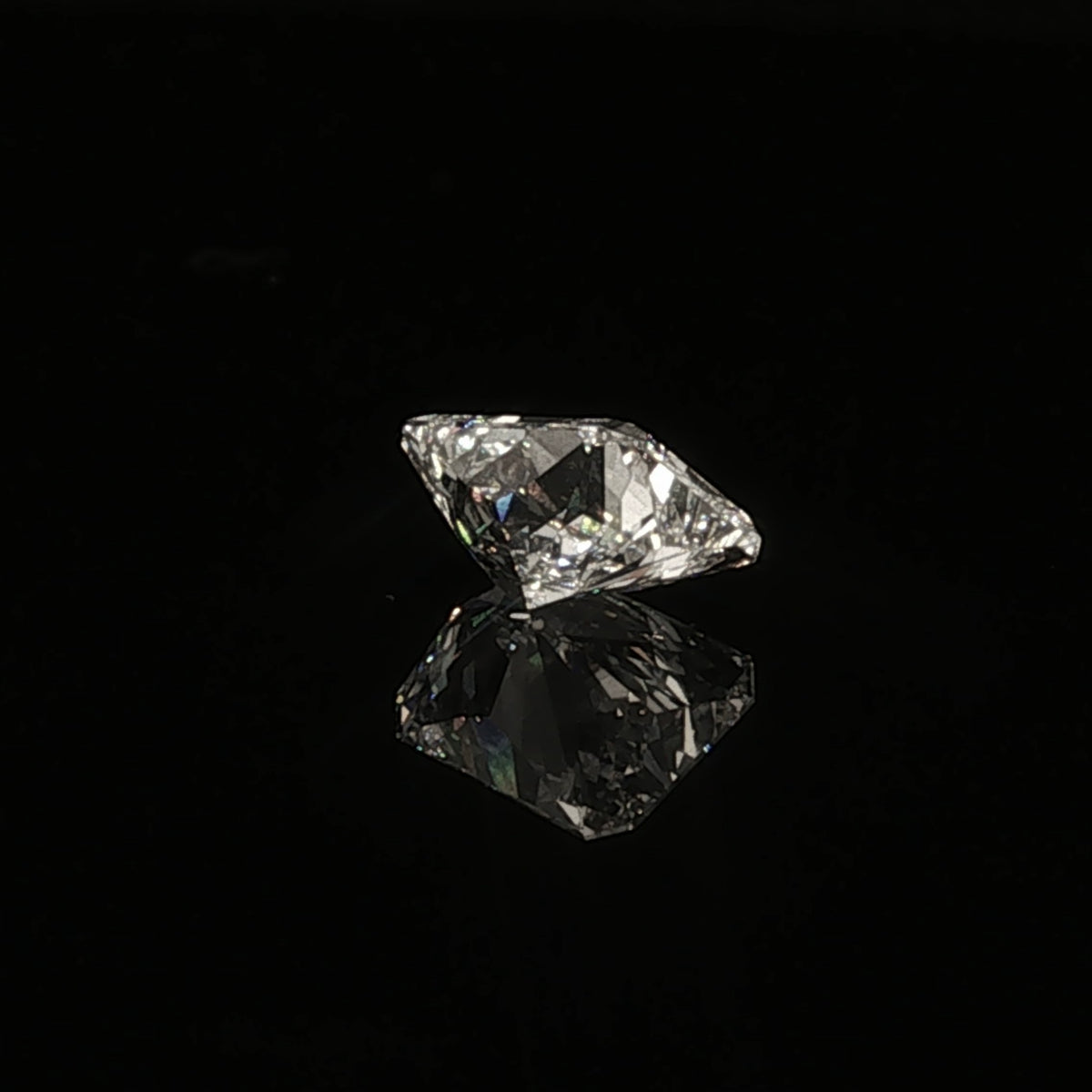 3.10 ct Lab-Grown Cut-Cornered Rectangular Modified Brilliant G VVS2