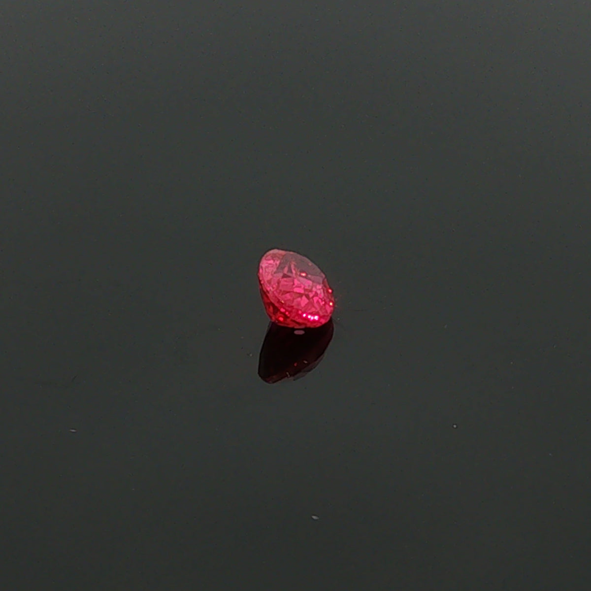 1.04 ct Lab-Grown Purplish Red Oval Mixed Cut