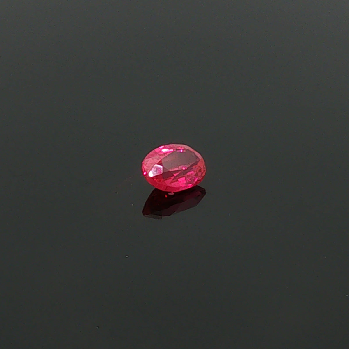 1.04 ct Lab-Grown Purplish Red Oval Mixed Cut