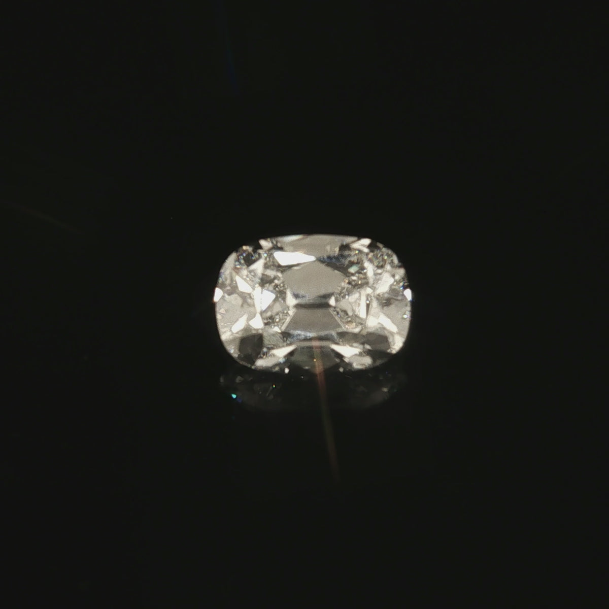 4.3 ct Lab-Grown Old Mine Elongated Cushion E VVS 2
