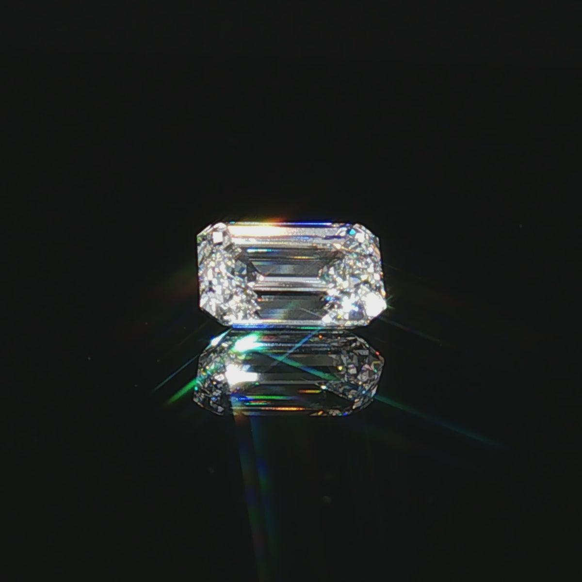3.09 ct Lab-Grown Emerald E VVS 2