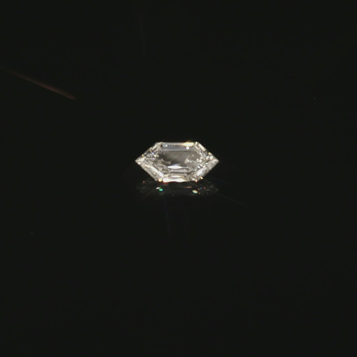 0.84 ct Lab-Grown Hexagonal Modified Step Cut D VS 1